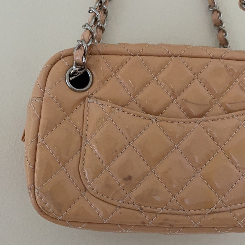 Authentic Chanel Beige Quilted Patent Leather Valentine Collection Camera bag - Picture 6 of 16